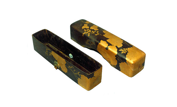 Black-lacquered Hand Box(Preserved at Sendai City Museum)
